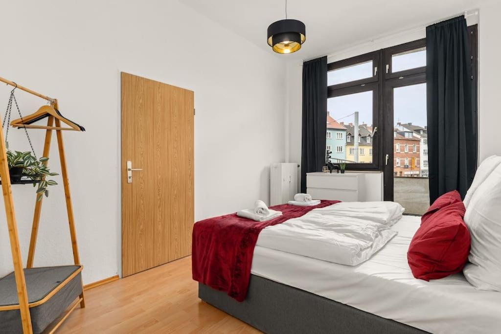 Zentrales Apartment - 2 Boxspringbetten - Netflix Kassel Esterno foto